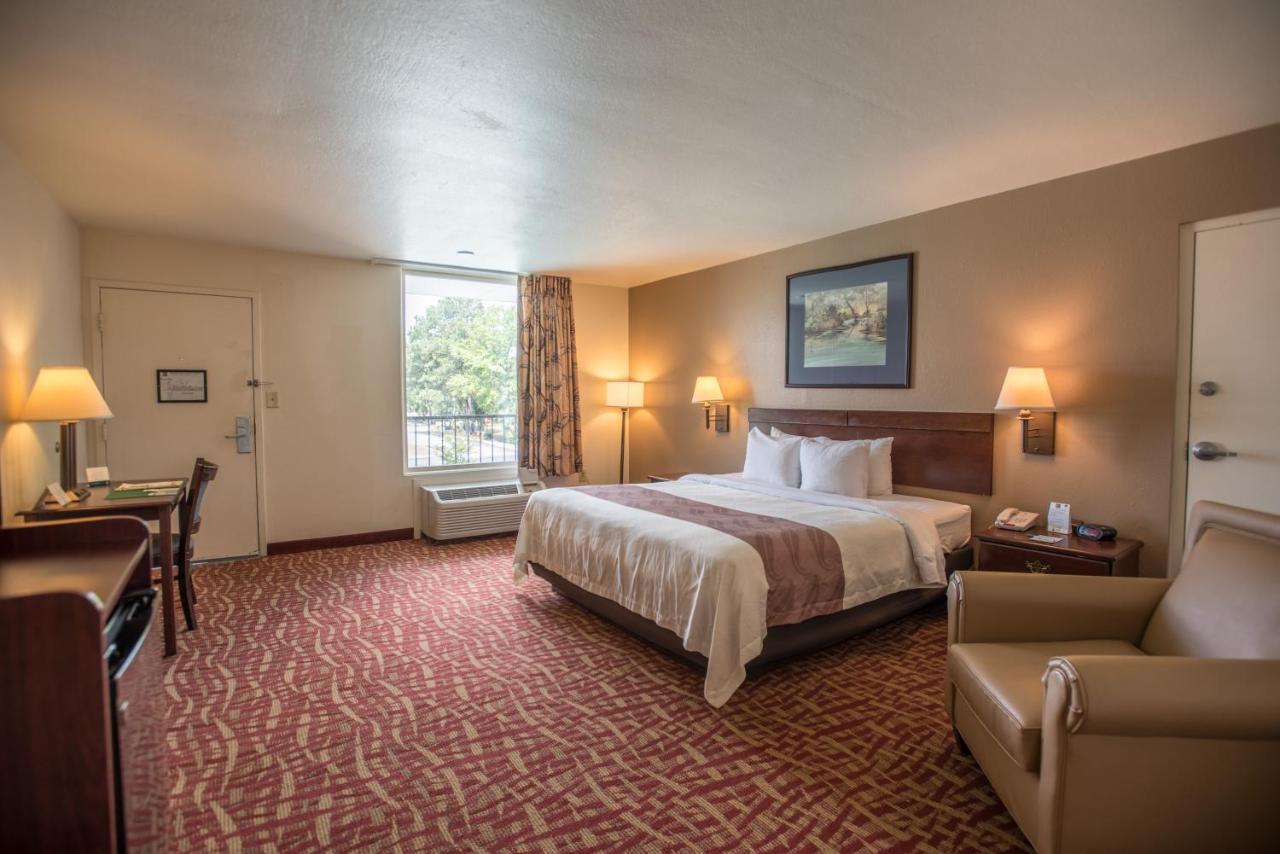 Quality Inn At Town Center Beaufort Exterior foto